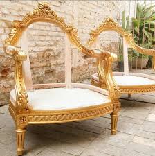 poltrona-entalhada.jfif