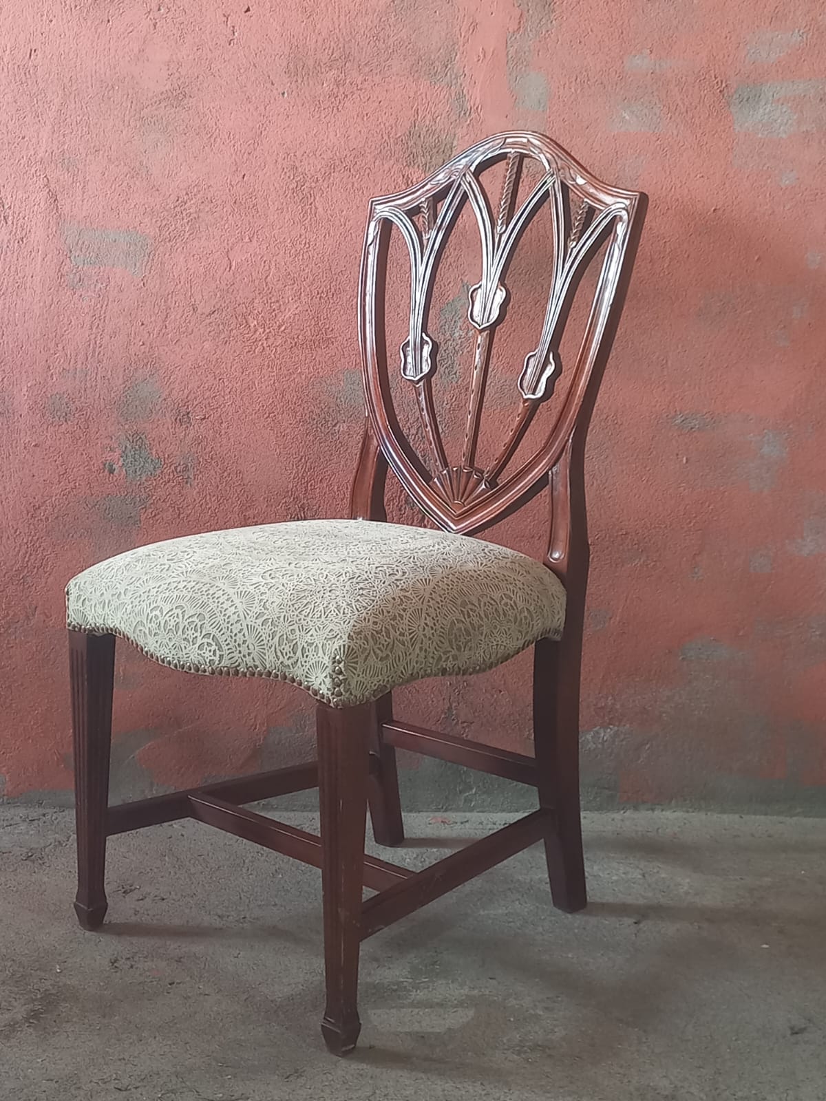 cadeira happy white.jfif