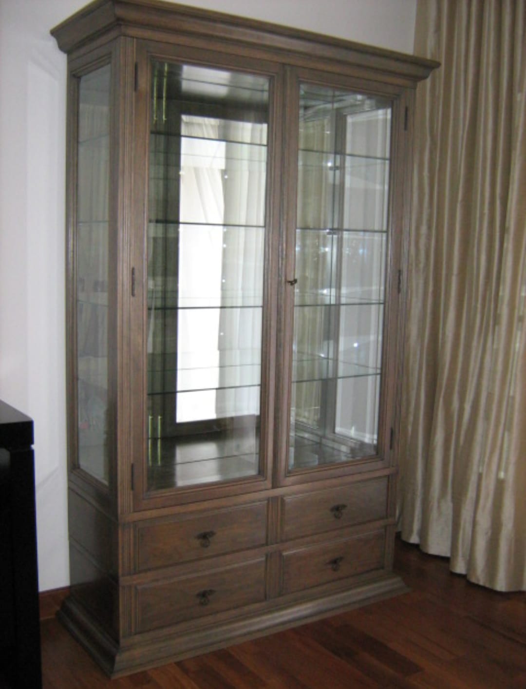 cristaleira classica.jfif